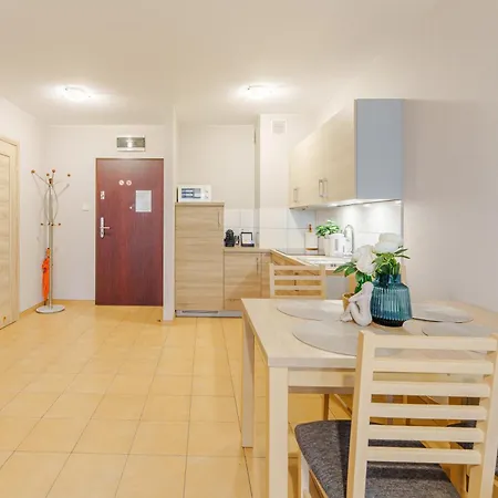 Laba Bursztynowe Z Miejscami Postojowymi דירה *