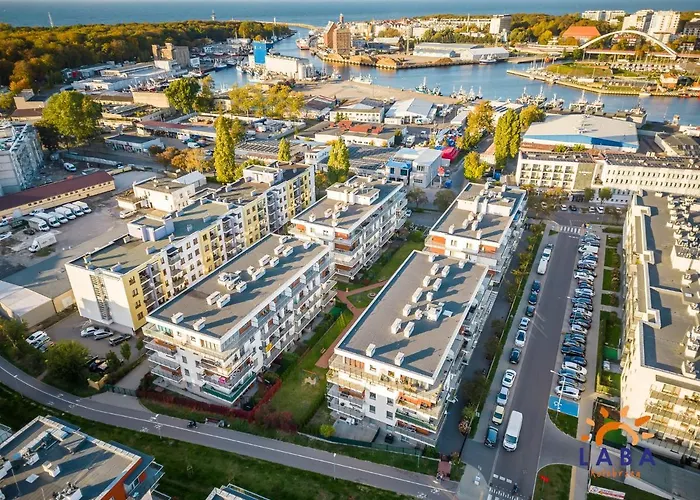 Laba Bursztynowe Z Miejscami Postojowymi