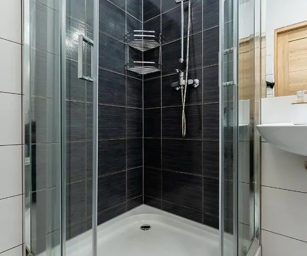 Laba Bursztynowe Z Miejscami Postojowymi קולובז'ג