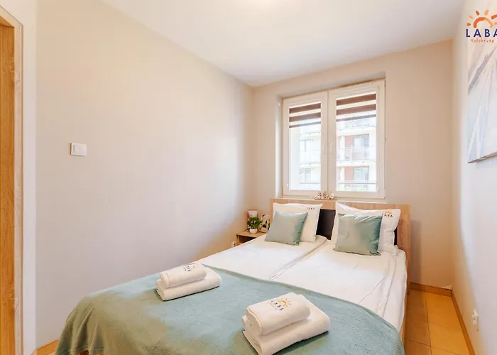 Laba Bursztynowe Z Miejscami Postojowymi *