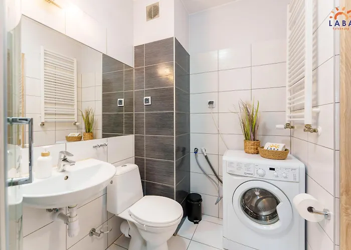 Laba Bursztynowe Z Miejscami Postojowymi *