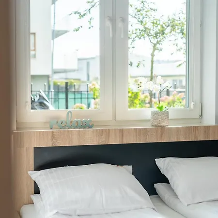 Laba Bursztynowe Z Miejscami Postojowymi * 科沃布热格