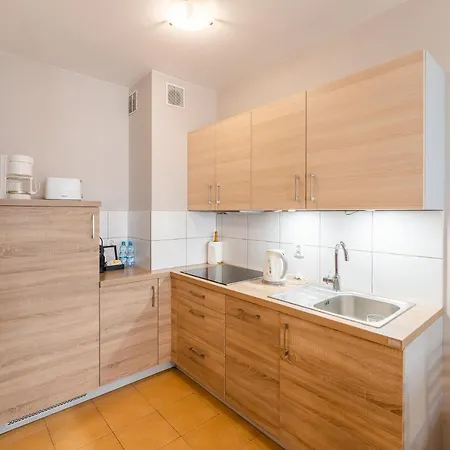 Laba Bursztynowe Z Miejscami Postojowymi *