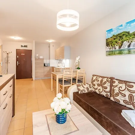 Laba Bursztynowe Z Miejscami Postojowymi Apartamento Kołobrzeg