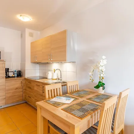 Laba Bursztynowe Z Miejscami Postojowymi 公寓 *