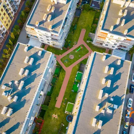 Laba Bursztynowe Z Miejscami Postojowymi * קולובז'ג