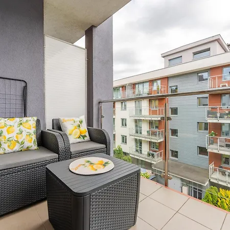 Laba Bursztynowe Z Miejscami Postojowymi Apartamento