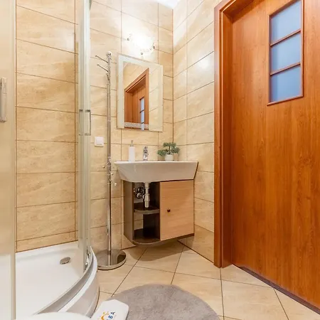 Laba Bursztynowe Z Miejscami Postojowymi Apartamento