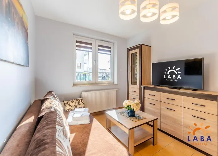 Laba Bursztynowe Z Miejscami Postojowymi Kolberg