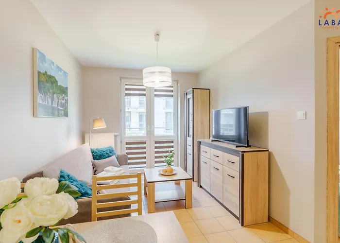 Laba Bursztynowe Z Miejscami Postojowymi Kolberg